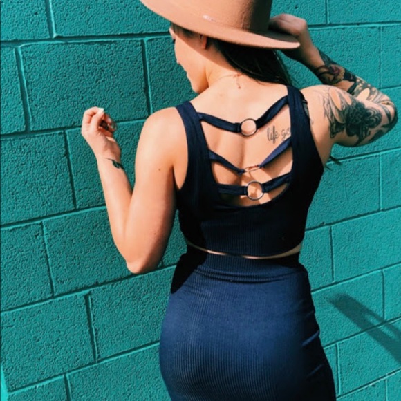 CROP TOP SKIRT SET - Picture 4 of 4